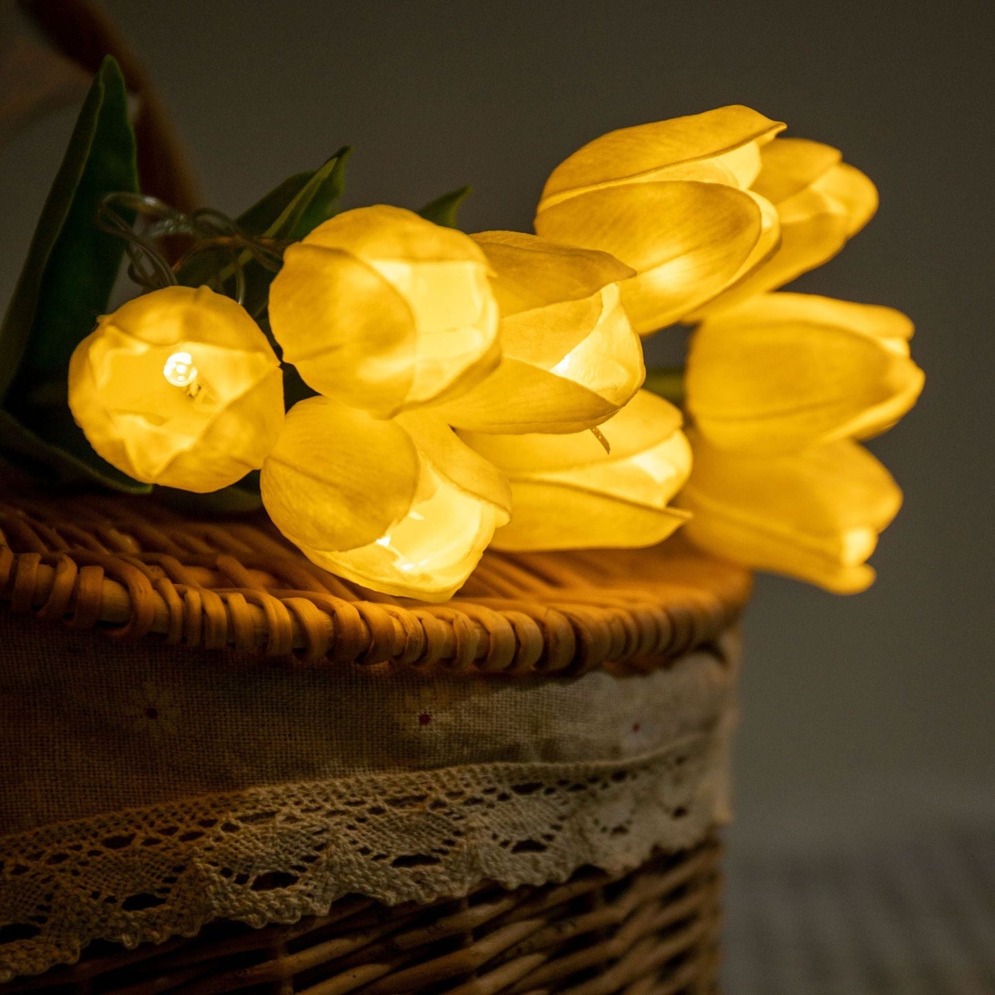 Last Day 70% OFF -  Forever Tulip LampTM